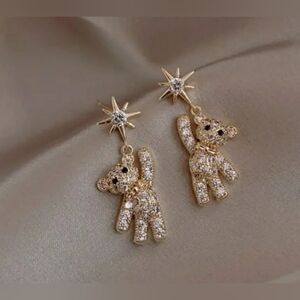 Beautiful Bear and star Rhinestone Embellished earrings, NWT